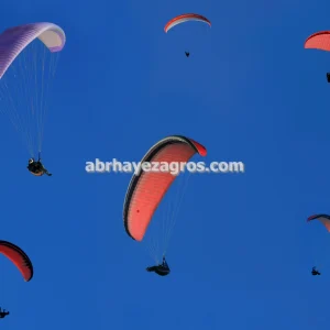 آموزش پاراگلایدر عملی و تجربی در اصفهان