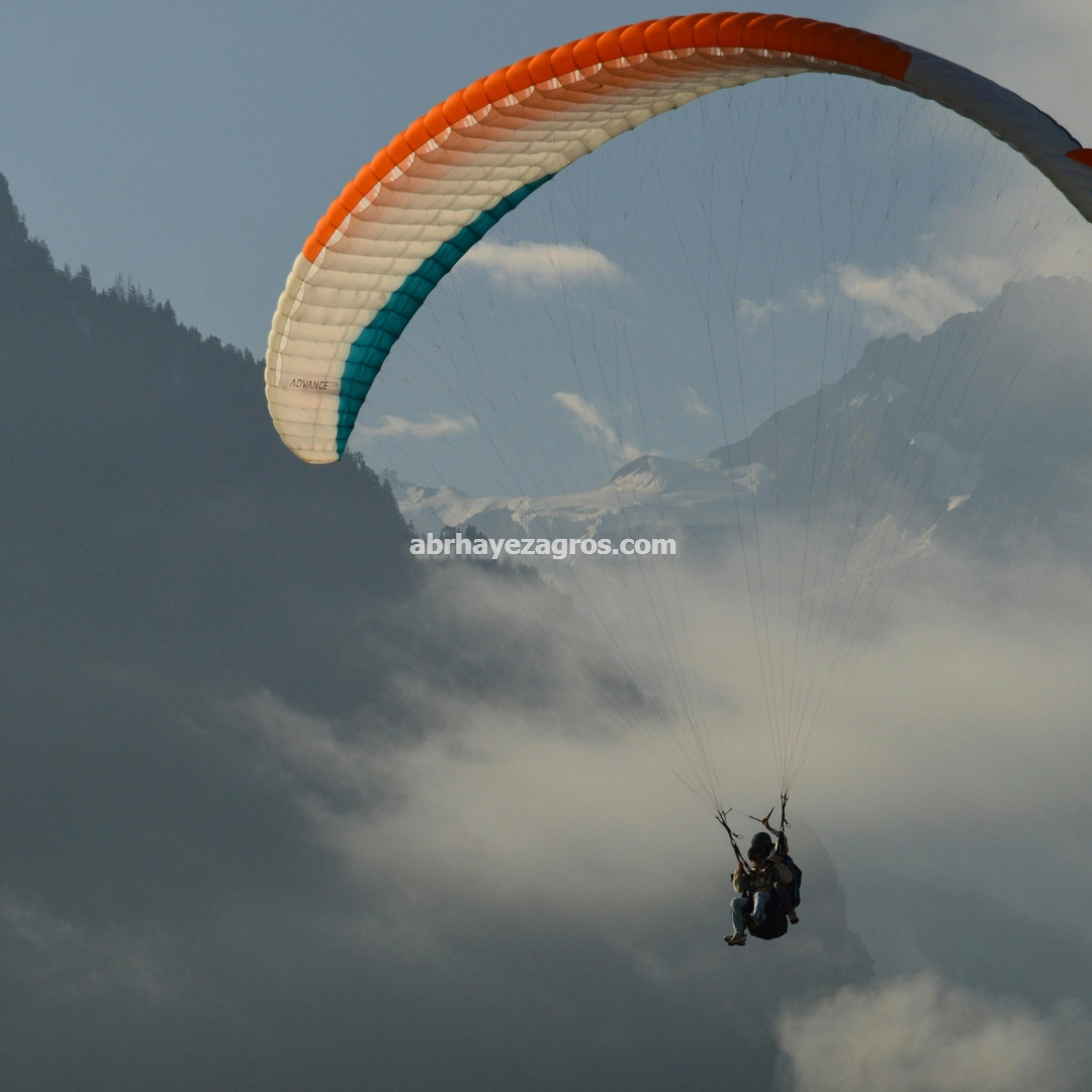 آموزش پاراگلایدر مبتدی تا حرفه ای در اصفهان